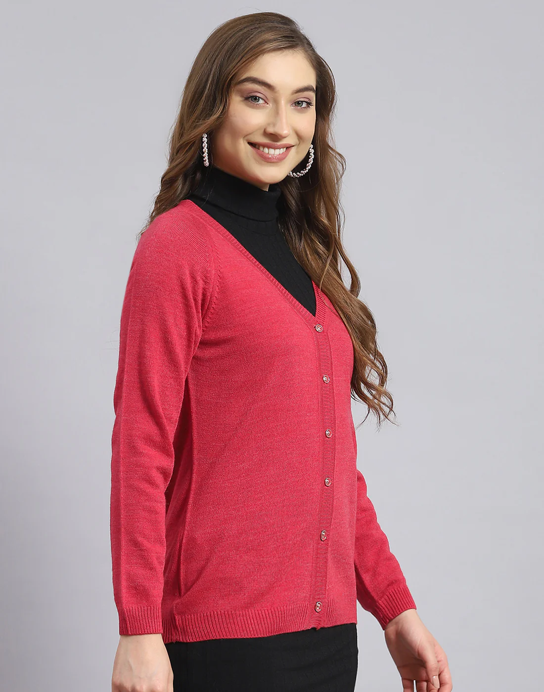 Women Red Solid V Neck Full Sleeve Sweater - Image 4