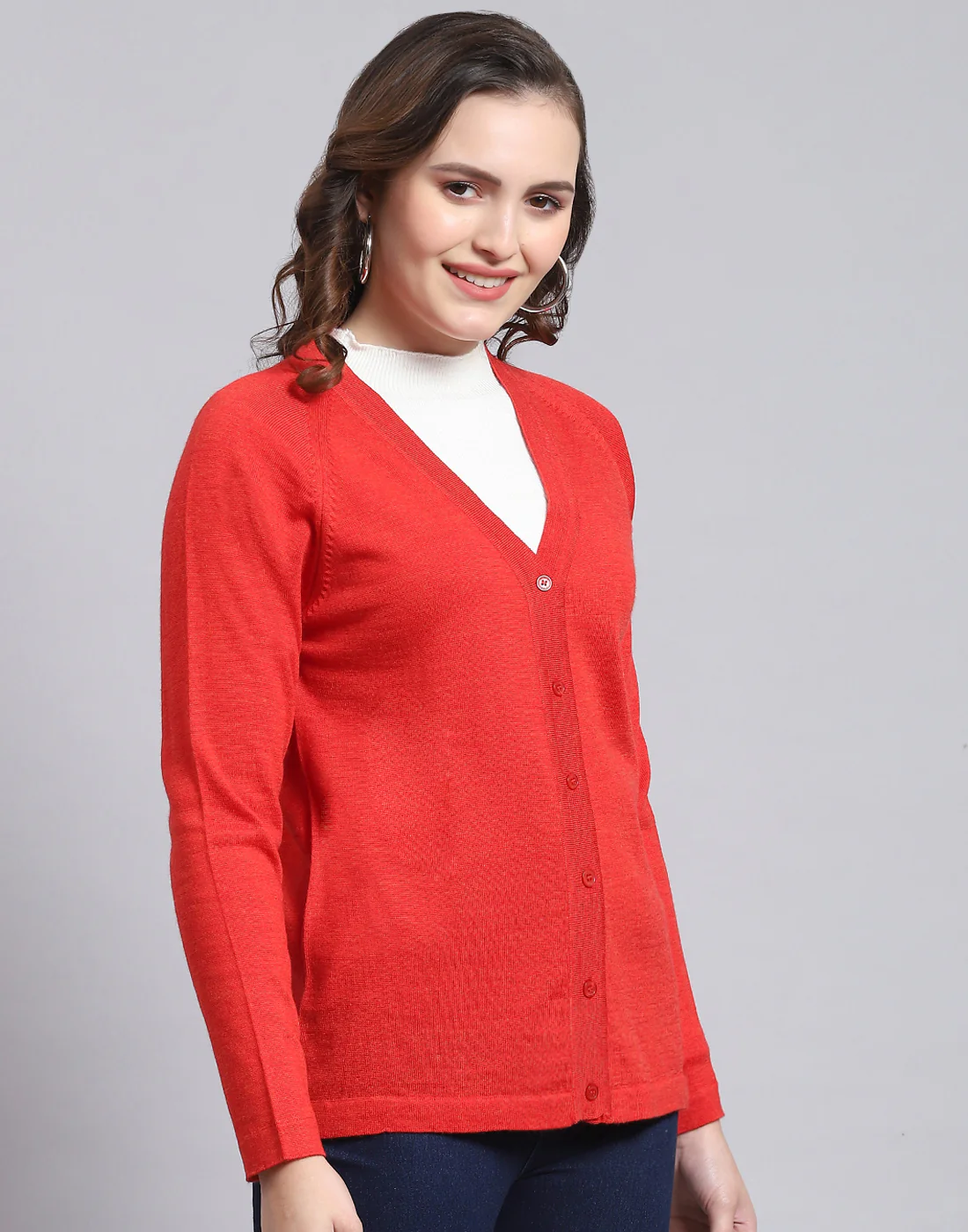 Women Red Solid V Neck Full Sleeve Sweater - Image 5
