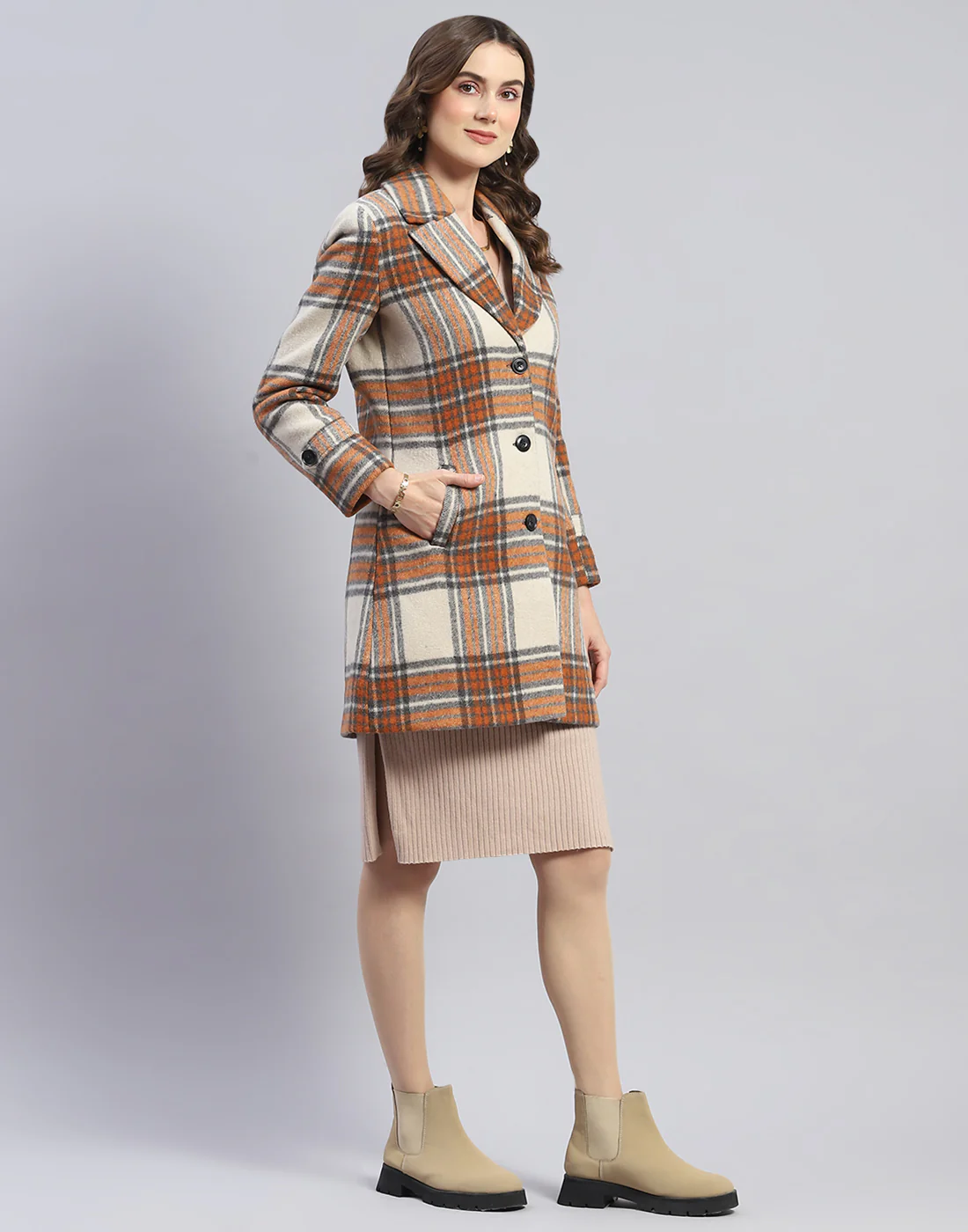 Women Rust Check Lapel Collar Full Sleeve Coat - Image 4