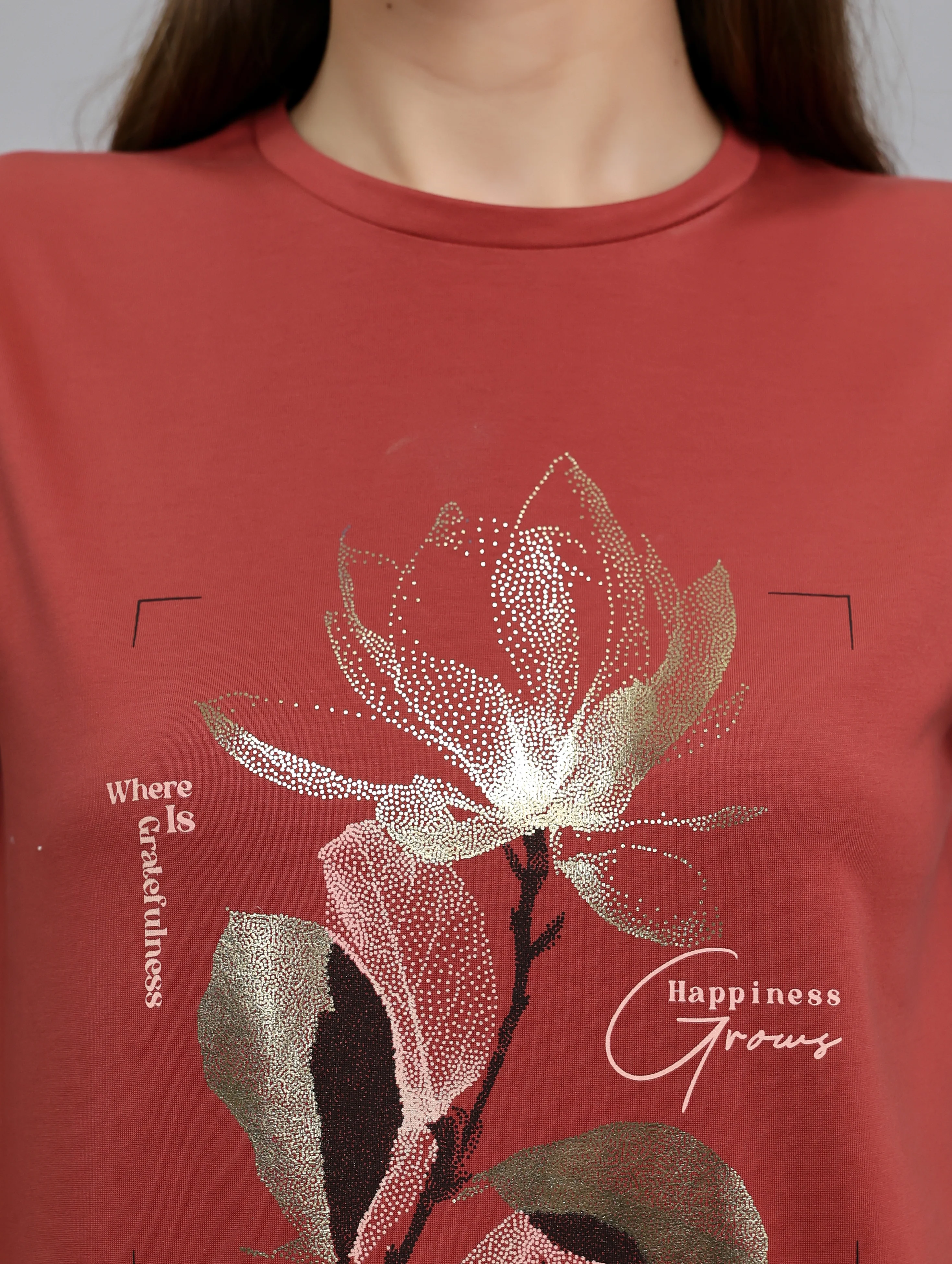 Women Rust Printed Round Neck Half Sleeve Top - Image 4