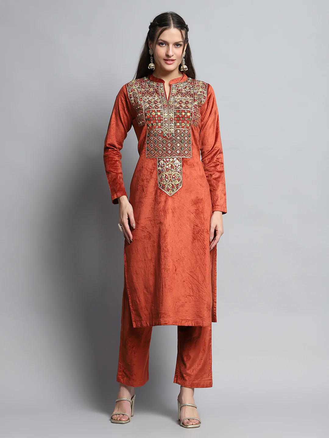 Women Rust Self Design Round Neck Full Sleeve Kurti Set for Winter - Image 4
