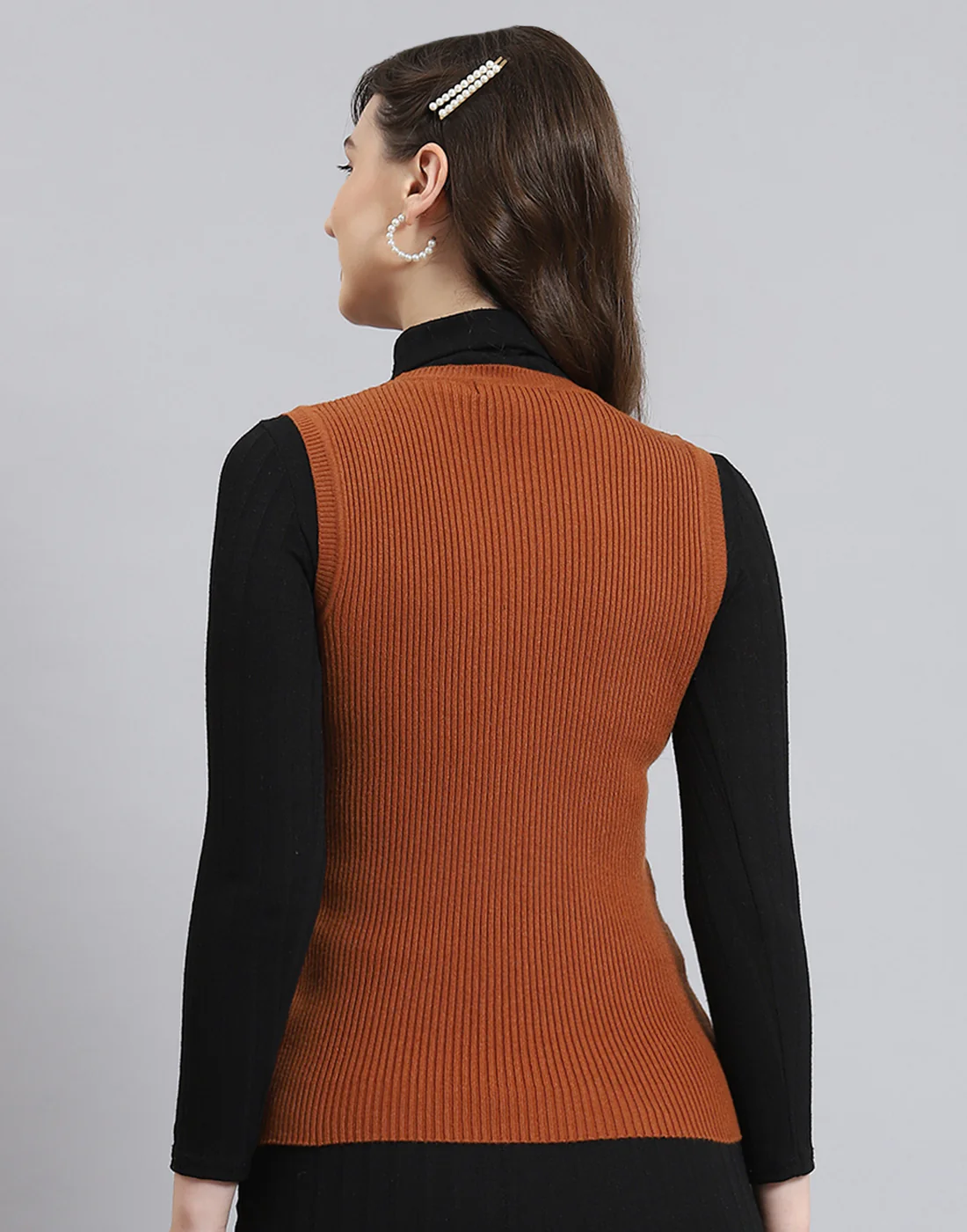 Women Rust Solid Round Neck Sleeveless Sweater - Image 6