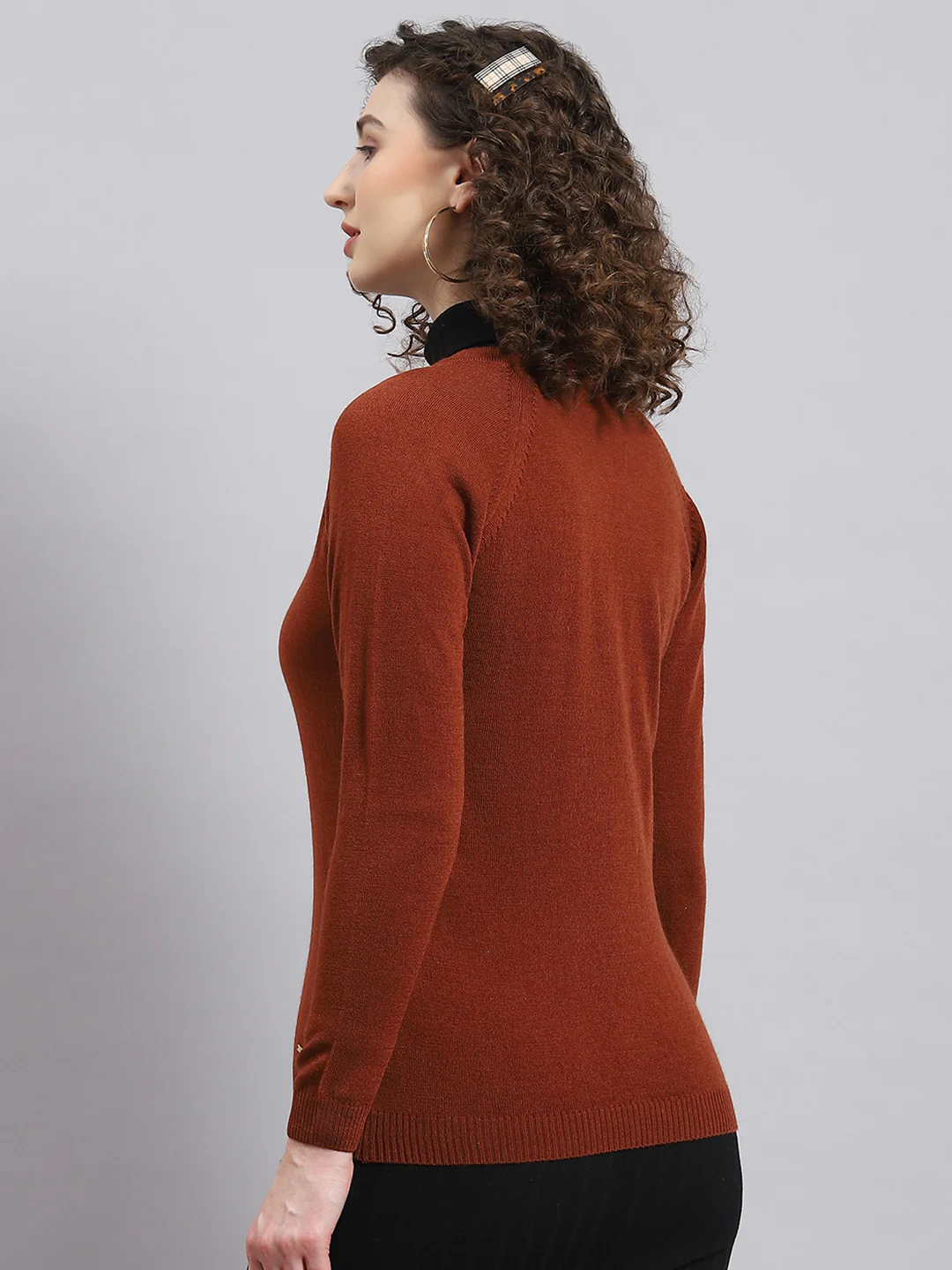 Women Rust Solid V Neck Full Sleeve Cardigan - Image 4