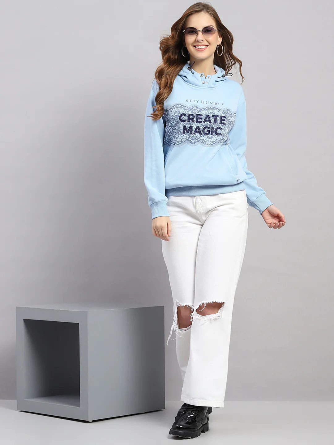 Women Sky Blue Printed Hooded Full Sleeve Sweatshirt - Image 2