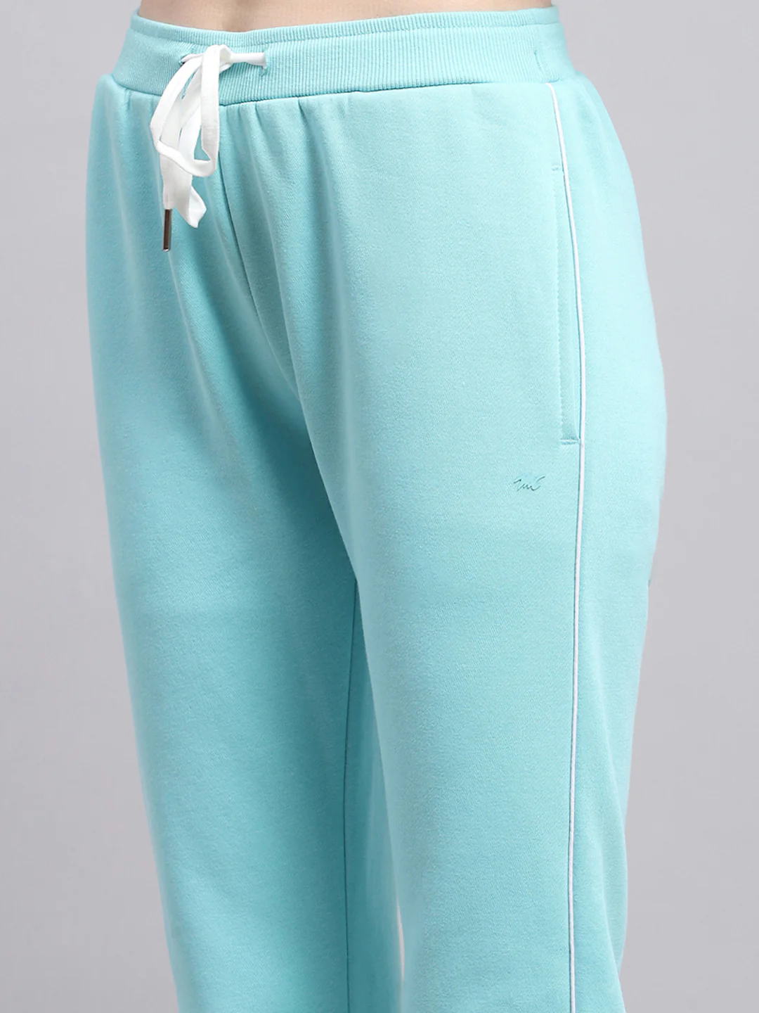 Women Sky Blue Printed Hooded Full Sleeve Tracksuit - Image 8