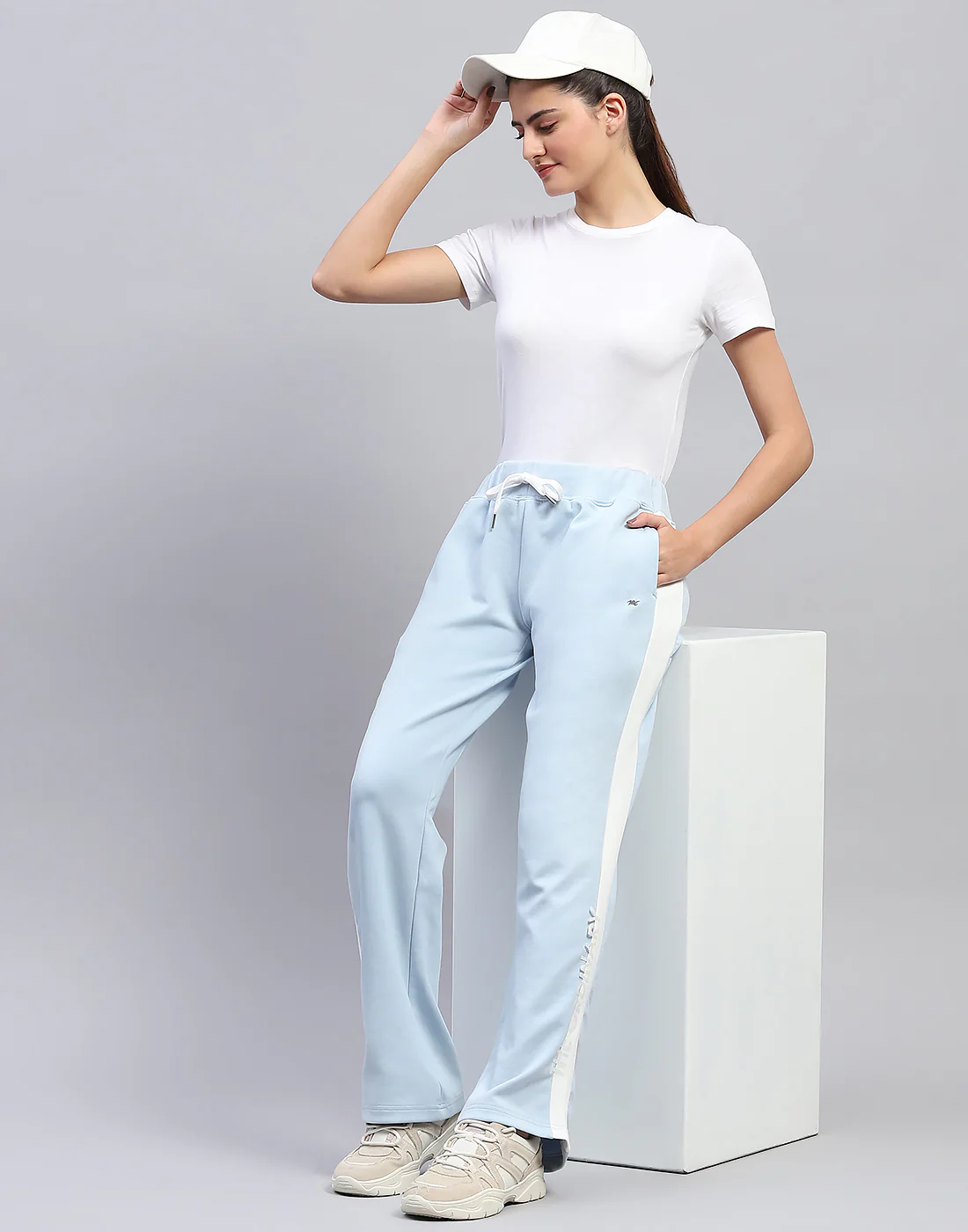 Women Sky Blue Printed Regular Fit Lower - Image 2
