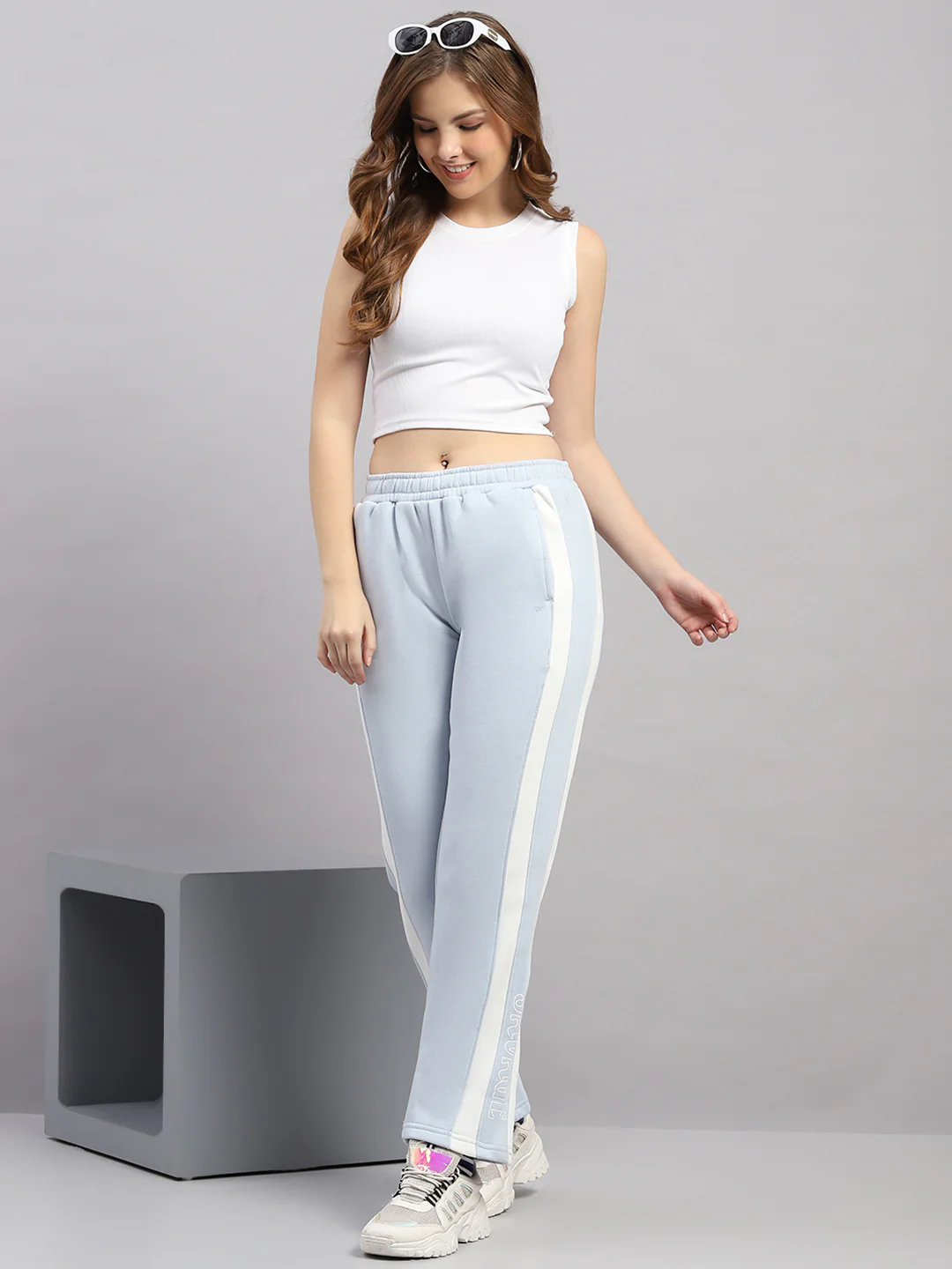 Women Sky Blue Printed Regular Fit Winter Lower - Image 2