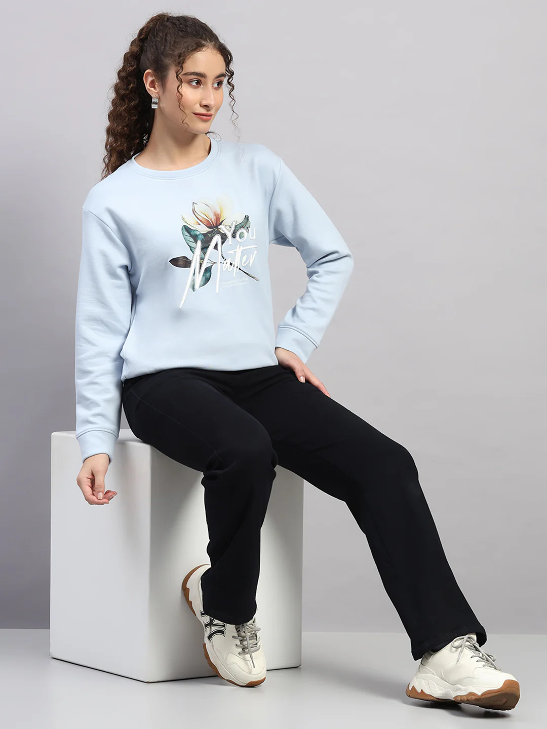 Women Sky Blue Printed Round Neck Full Sleeve Sweatshirt - Image 2