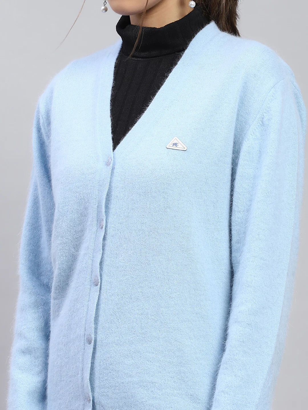 Women Sky Blue Solid V Neck Full Sleeve Cardigan - Image 6