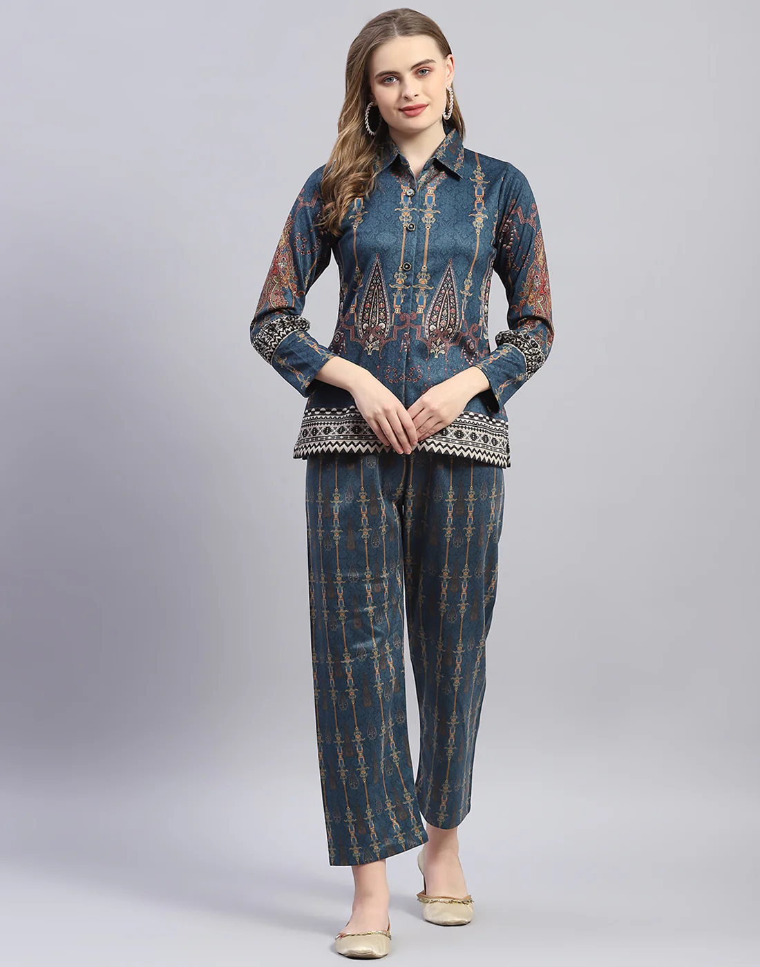 Women Teal Blue Embroidered Collar Full Sleeve Cords Set - Image 2