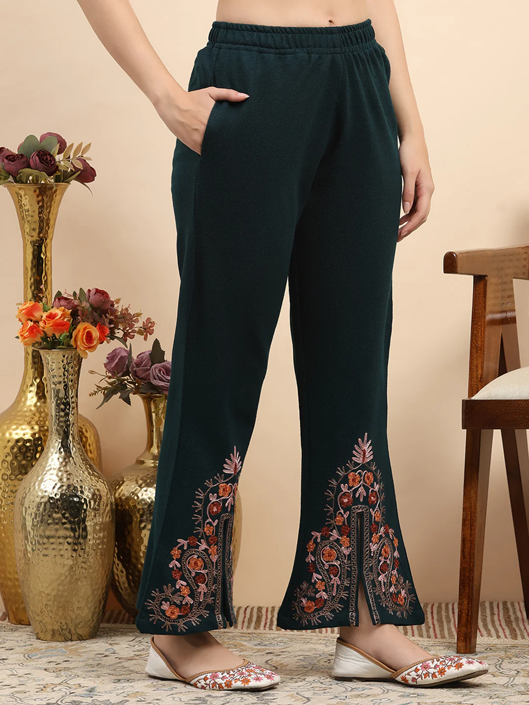 Women Teal Blue Printed Round Neck Full Sleeve Kurti Set for Winter - Image 7