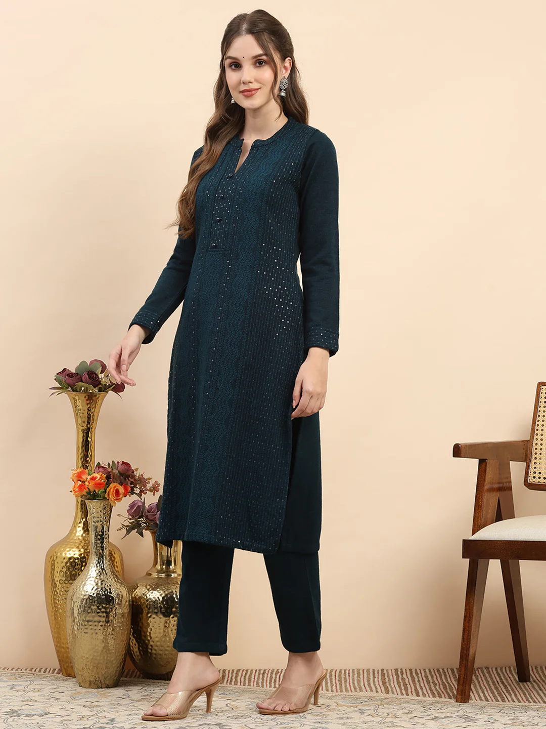 Women Teal Blue Printed Round Neck Full Sleeve Kurti Set for Winter - Image 3