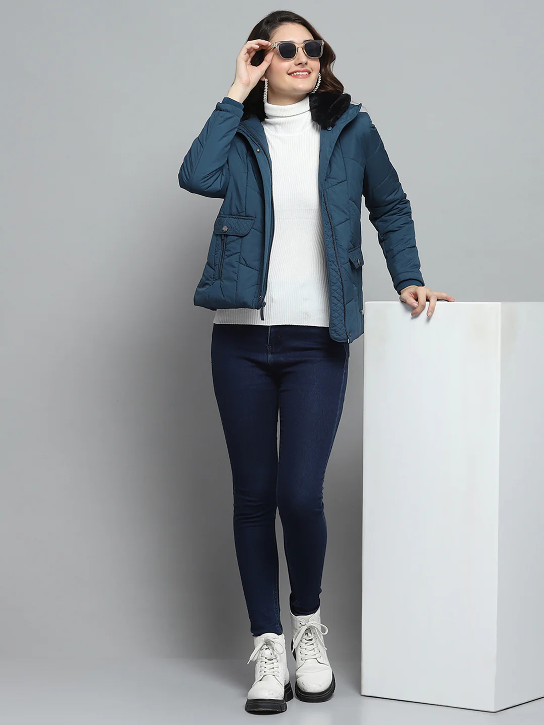 Women Teal Blue Self Design Collar Full Sleeve Jacket - Image 2