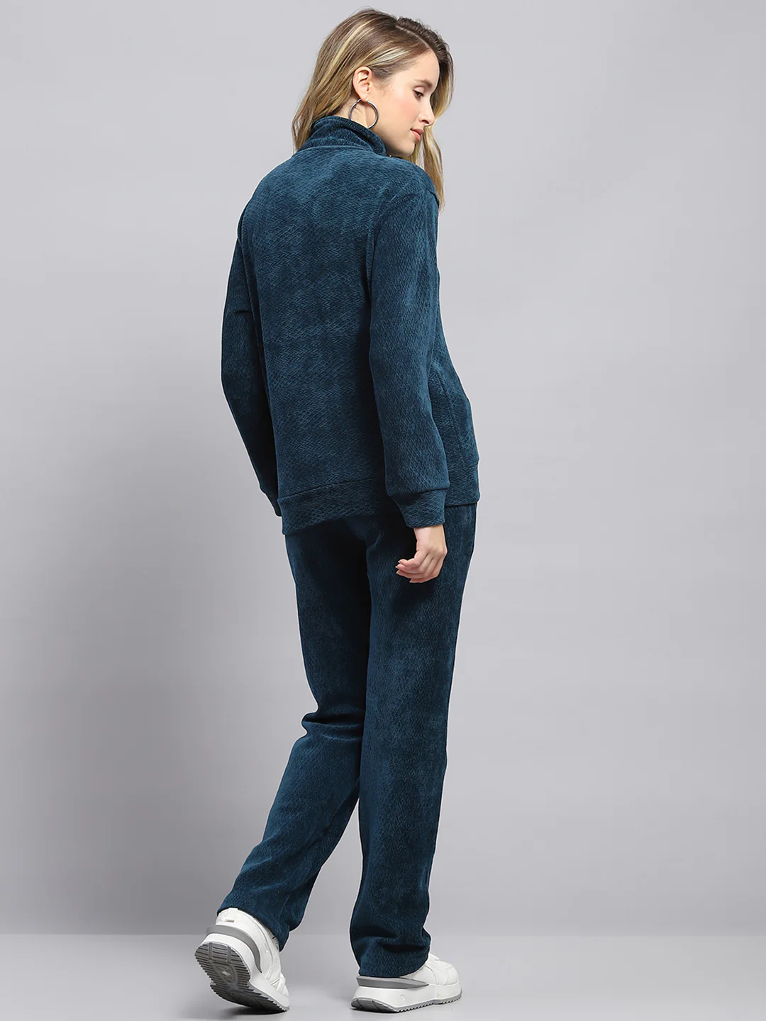 Women Teal Blue Self Design Mock Neck Full Sleeve Tracksuit - Image 5