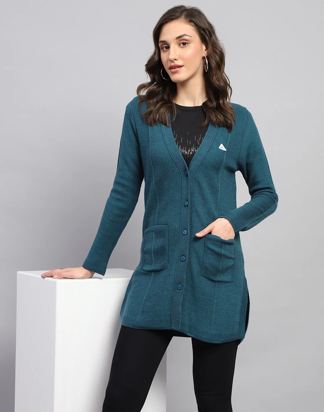 Women Teal Blue Self Design V Neck Full Sleeve Cardigan - Image 2