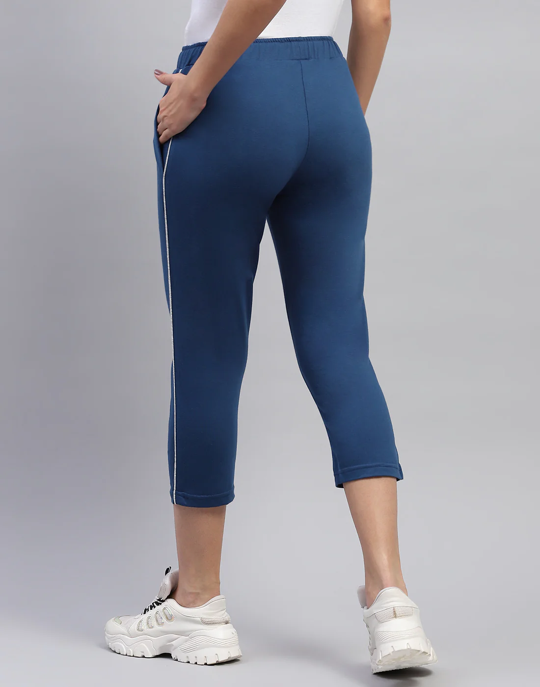 Women Teal Blue Solid Capri - Image 5