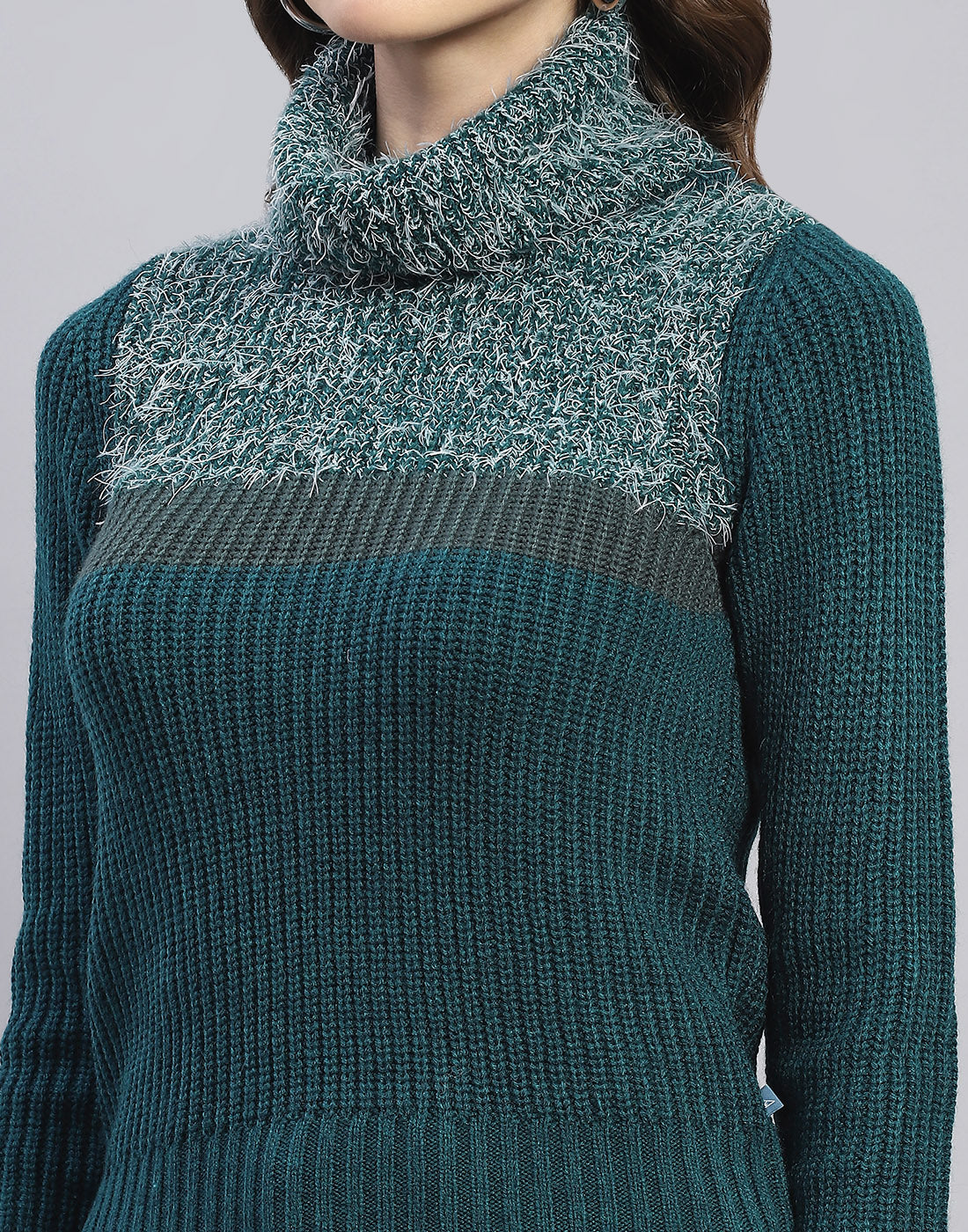 Women Teal Blue Solid H Neck Full Sleeve Sweater - Image 7