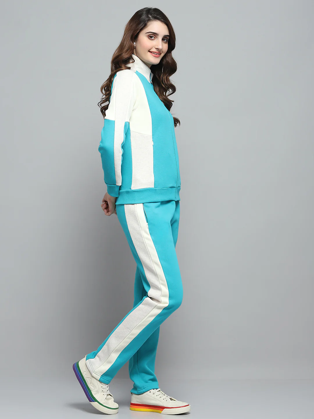 Women Teal Blue Solid Mock Neck Full Sleeve Tracksuit - Image 4
