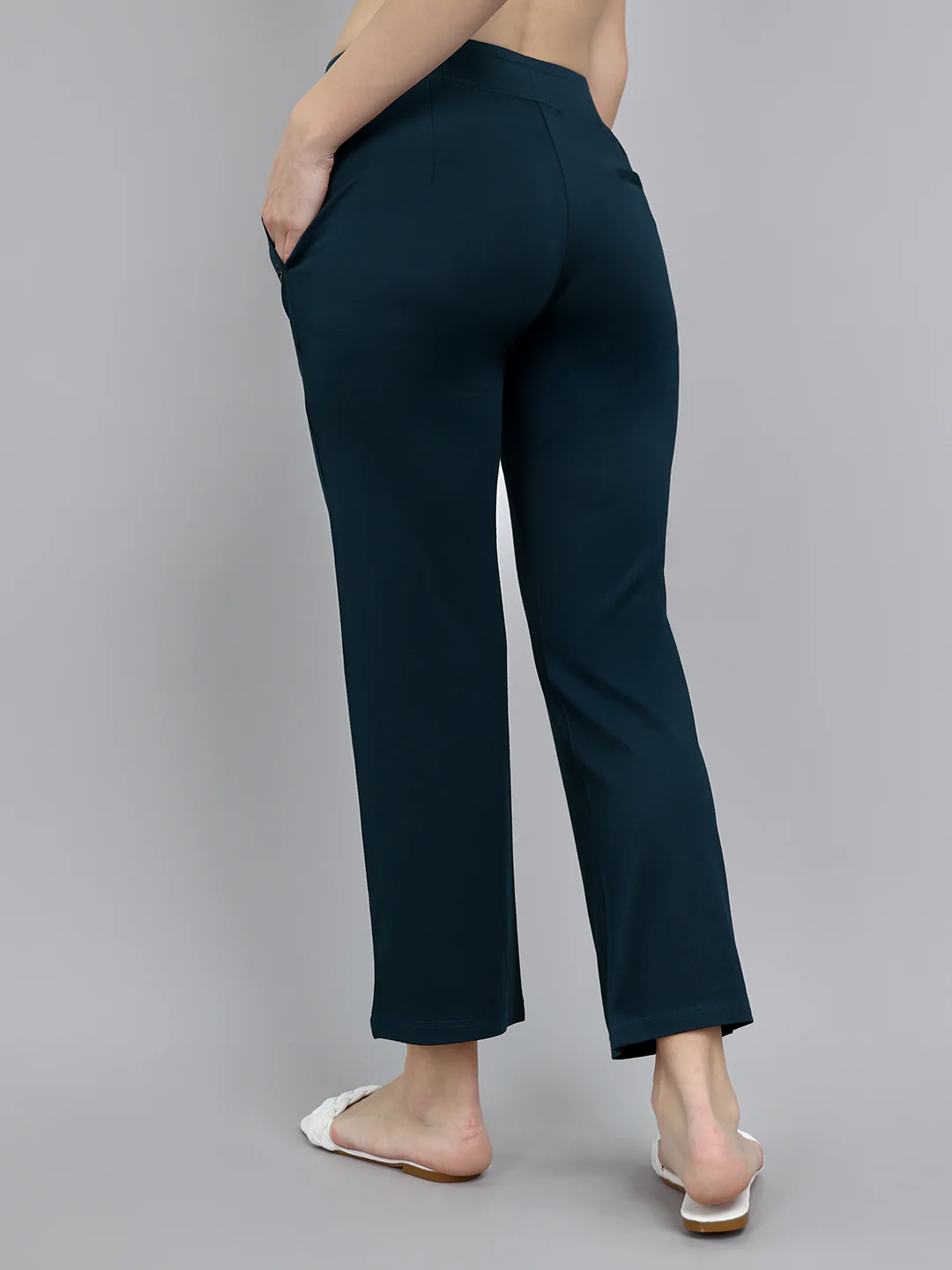Women Teal Blue Solid Regular Fit Lower - Image 4
