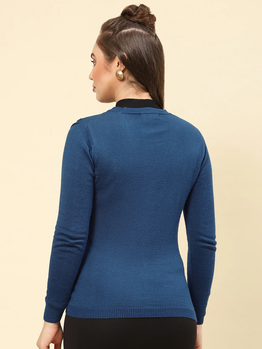 Women Teal Blue Solid V Neck Full Sleeve Cardigan - Image 5