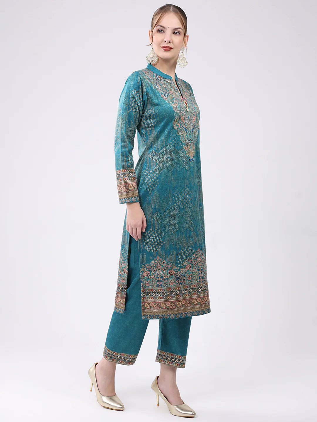 Women Turquoise Blue Printed Round Neck Full Sleeve Kurti Set for Winter - Image 4