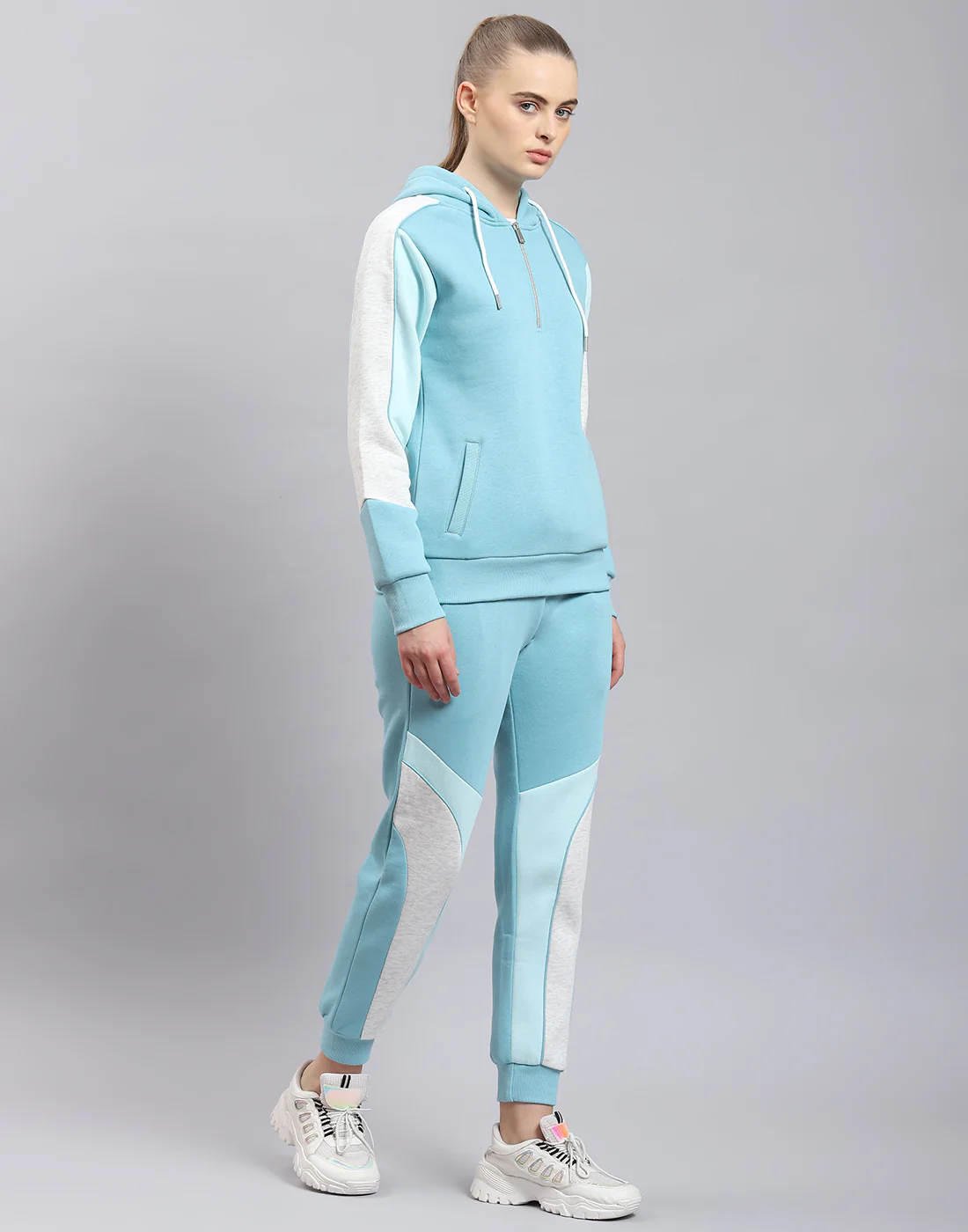 Women Turquoise Blue Solid Hooded Full Sleeve Tracksuit - Image 4