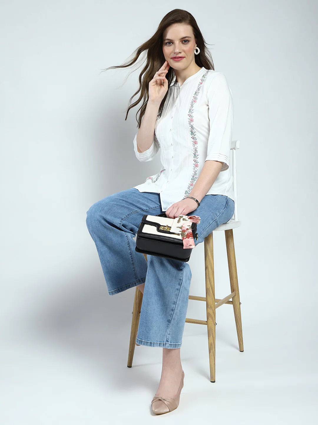 Women White Embroidered Round Neck 3/4th Sleeve Top - Image 2