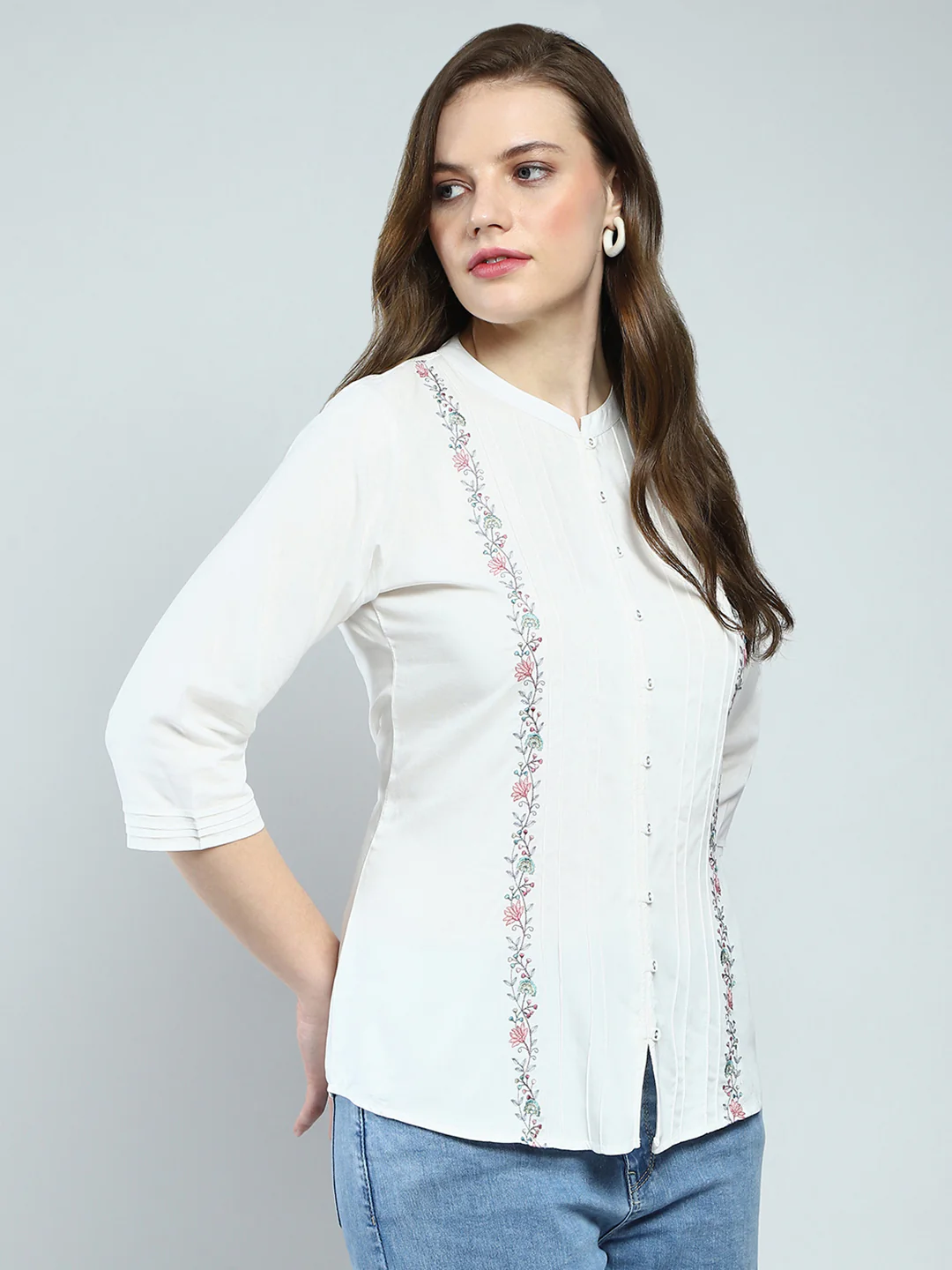 Women White Embroidered Round Neck 3/4th Sleeve Top - Image 4