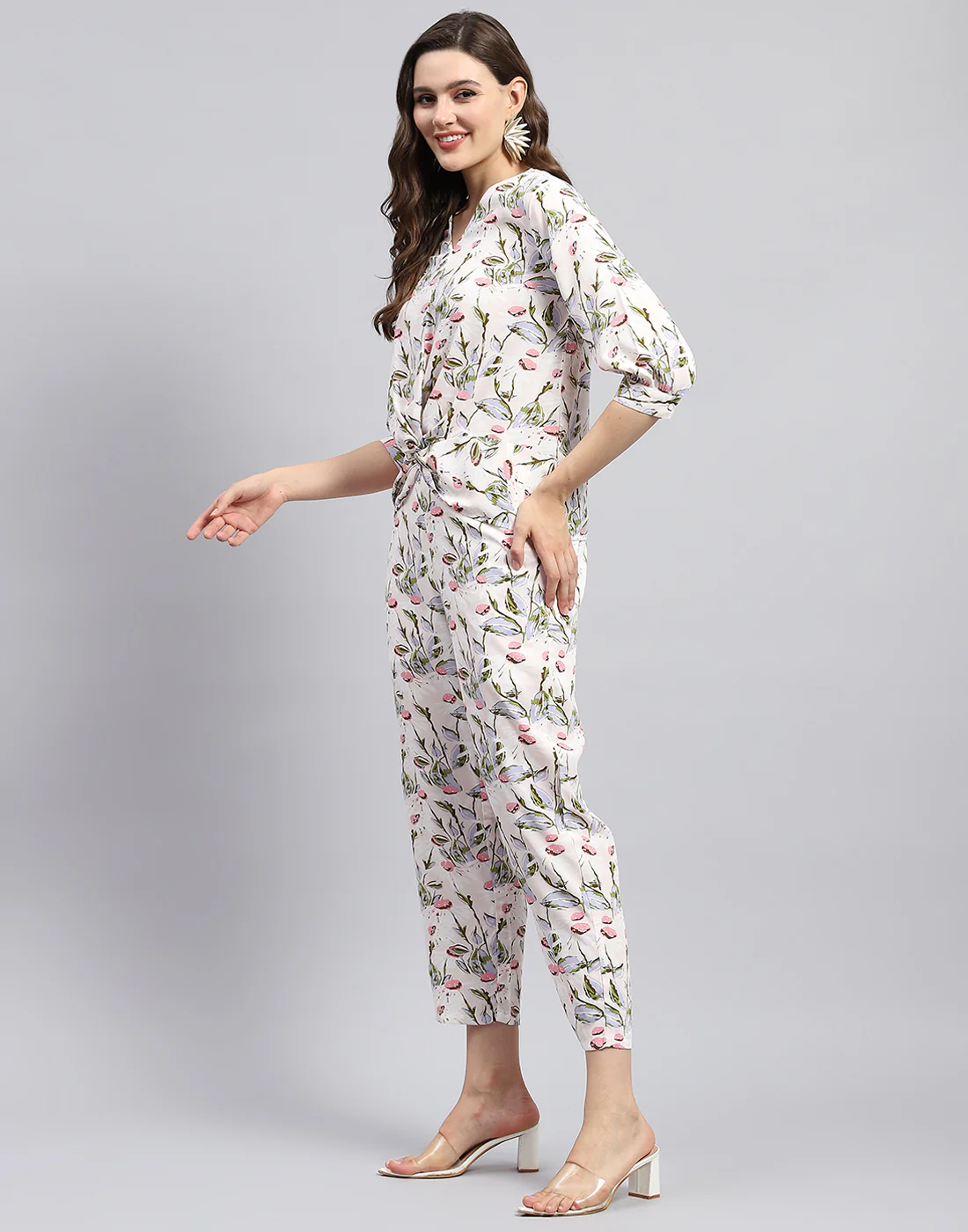 Women White & Pink Floral Print V Neck 3/4 Sleeve Cords Set - Image 5