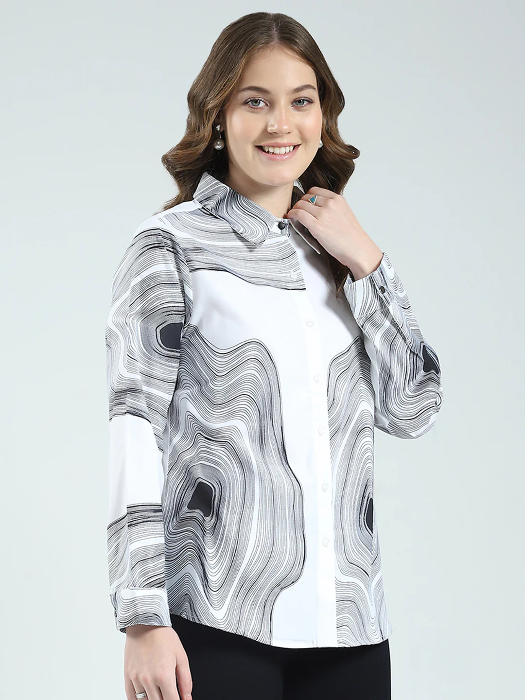 Women White Printed Collar Full Sleeve Top - Image 4