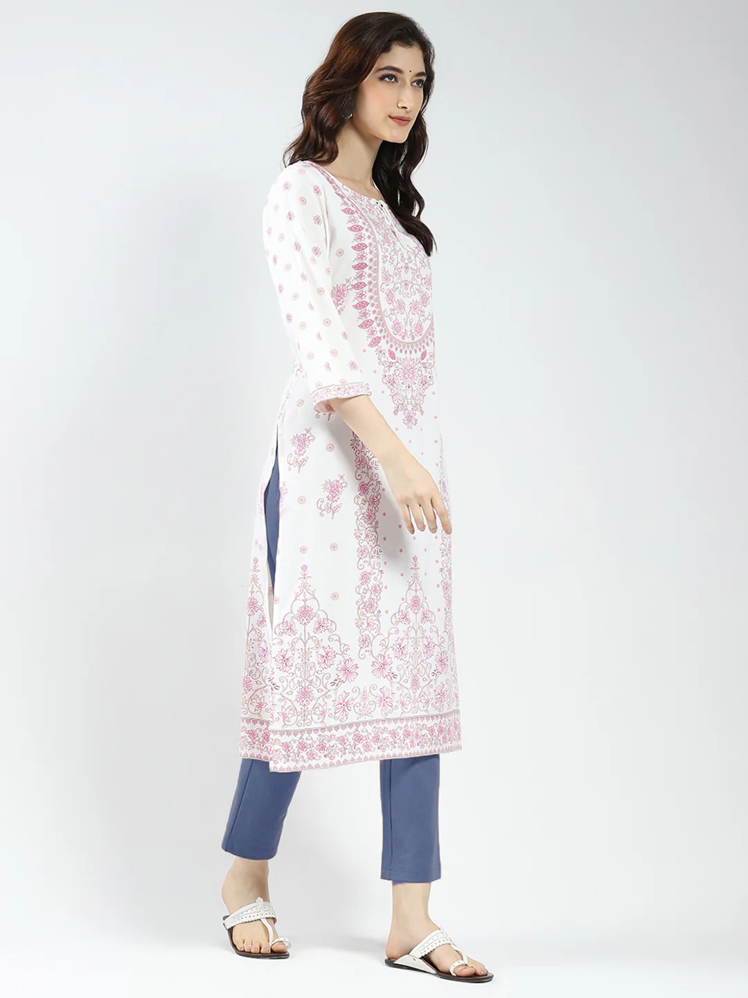 Women White Printed Round Neck 3/4th Sleeve Kurti - Image 5