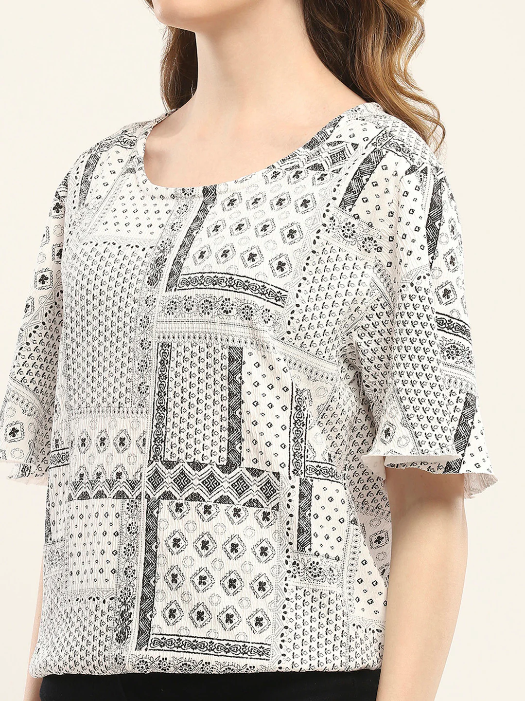 Women White Printed Round Neck Half Sleeve Winte Top - Image 7