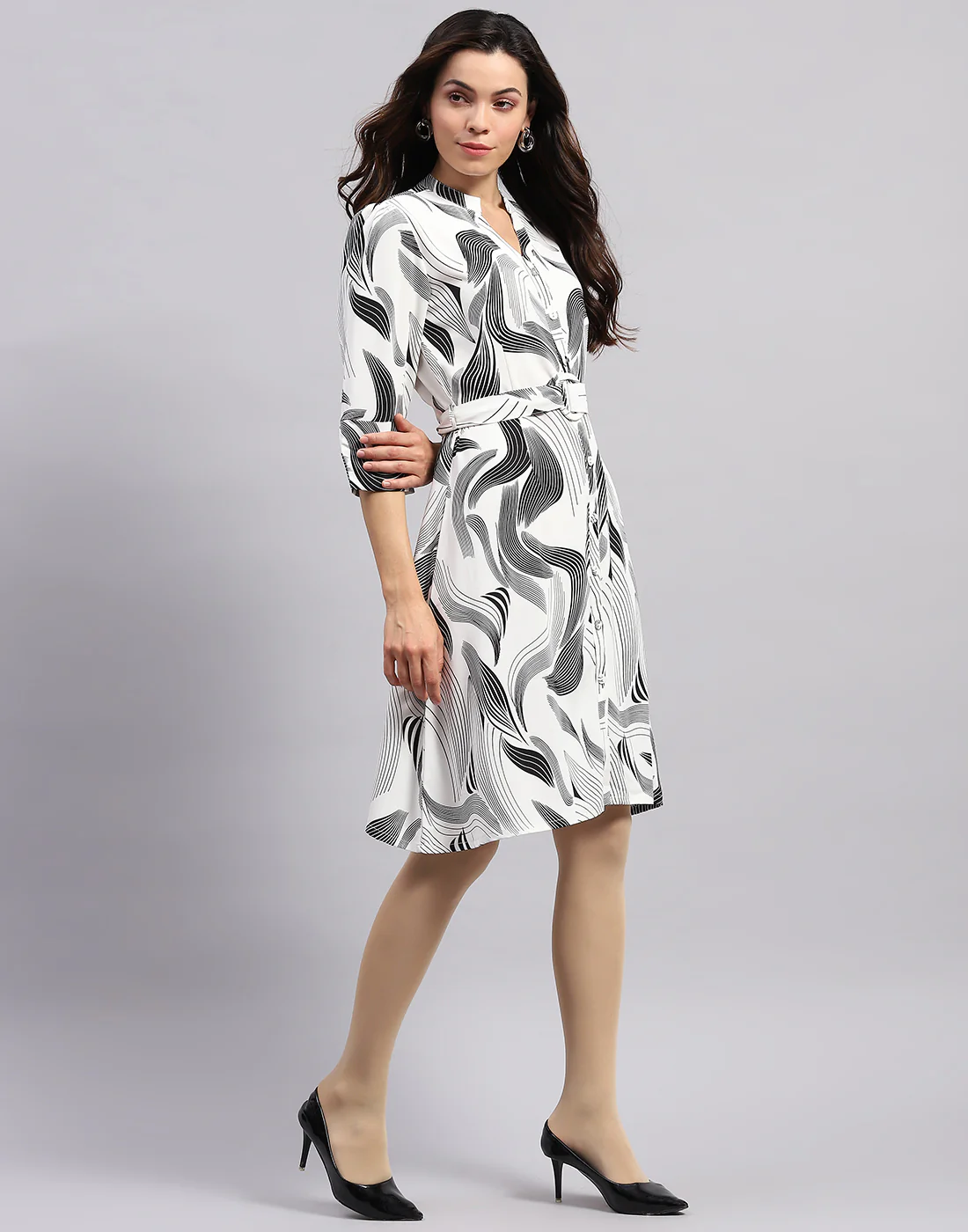 Women White Printed V Neck 3/4 Sleeve Tunic - Image 5