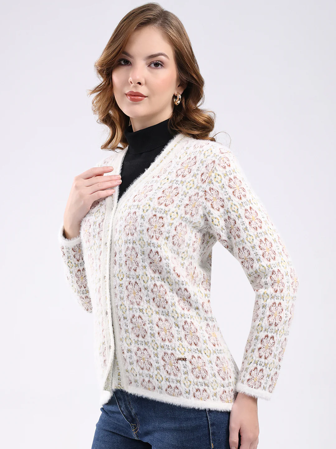 Women White Self Design V Neck Full Sleeve Cardigan - Image 3