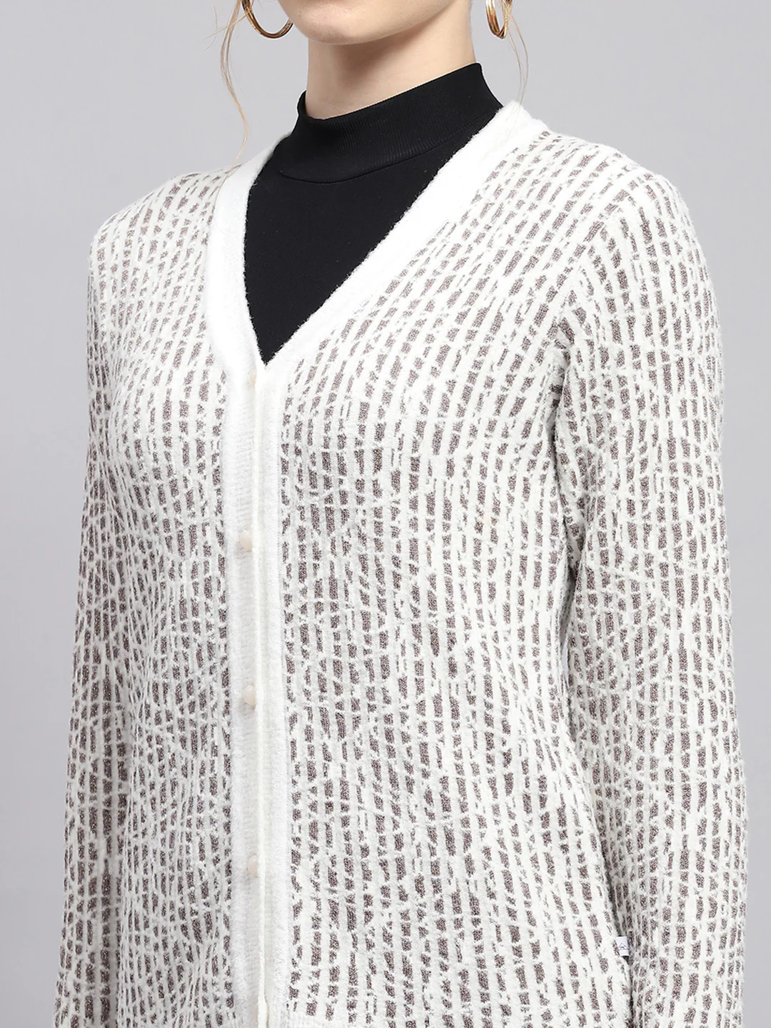 Women White Self Design V Neck Sleeveless Cardigan - Image 6