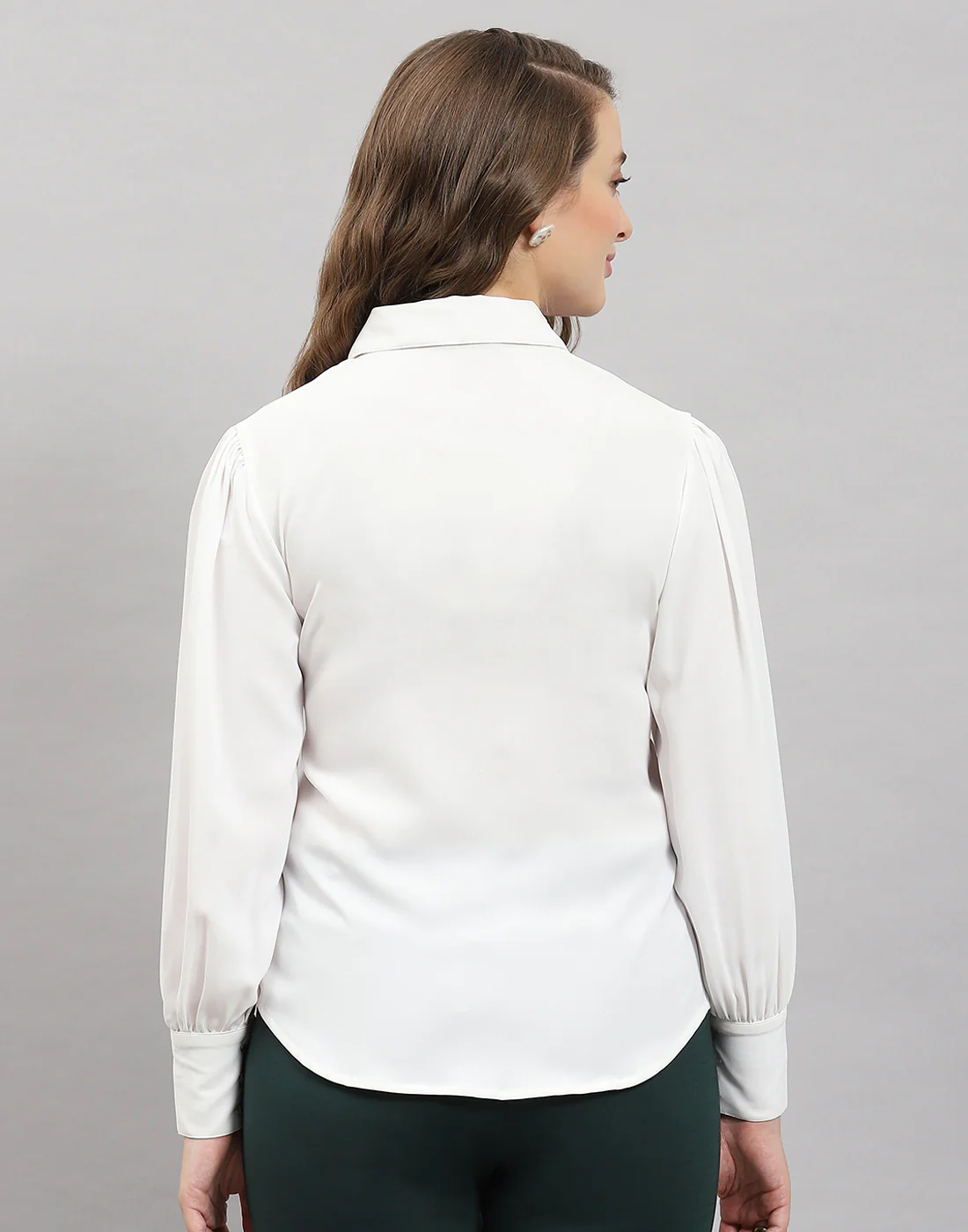 Women White Solid Collar Full Sleeve Top - Image 5