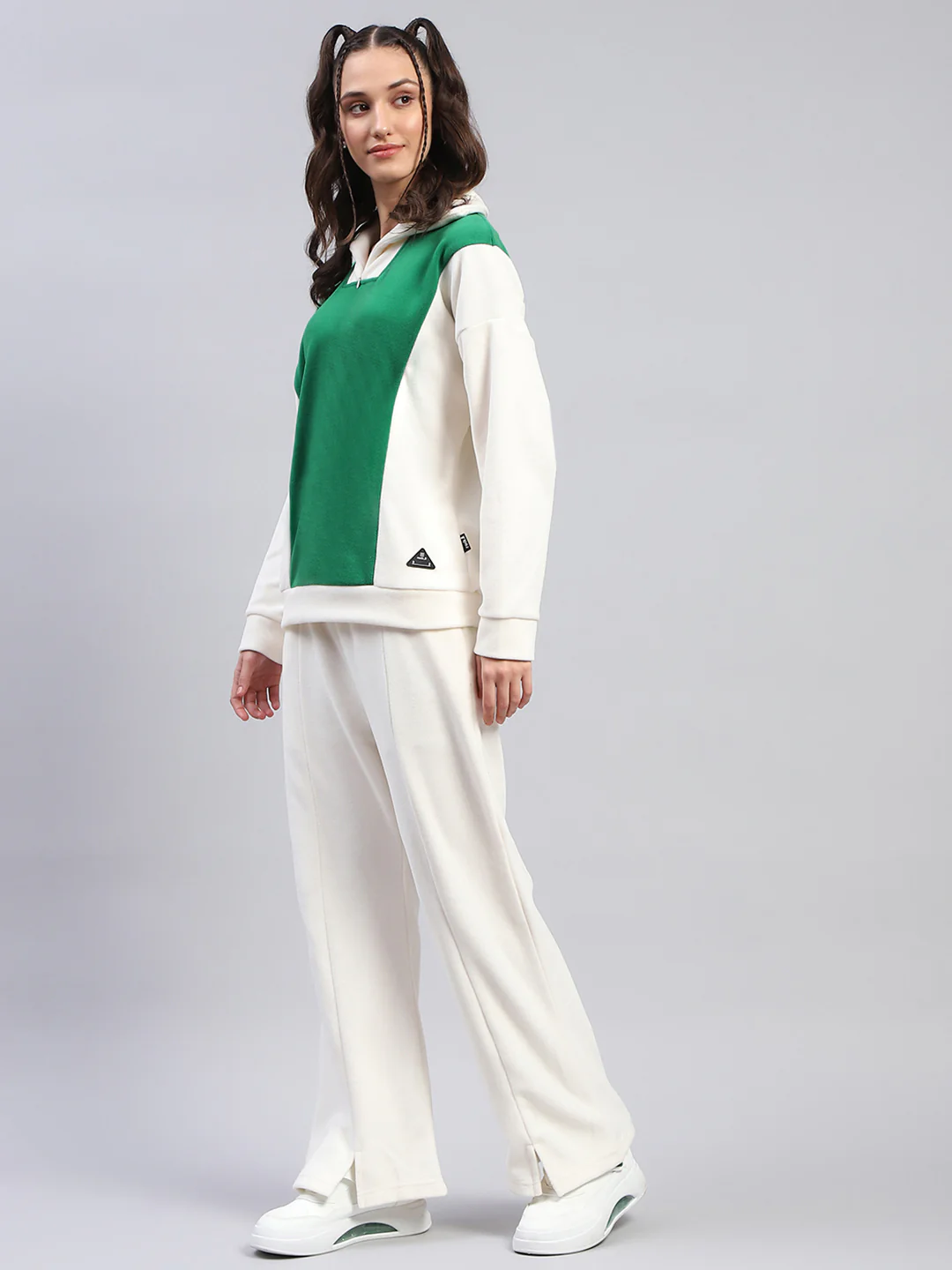 Rock.it Women White Solid Collar Full Sleeve Tracksuit - Image 3
