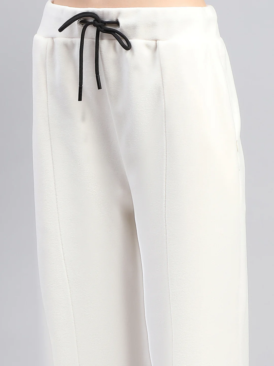 Rock.it Women White Solid Collar Full Sleeve Tracksuit - Image 8