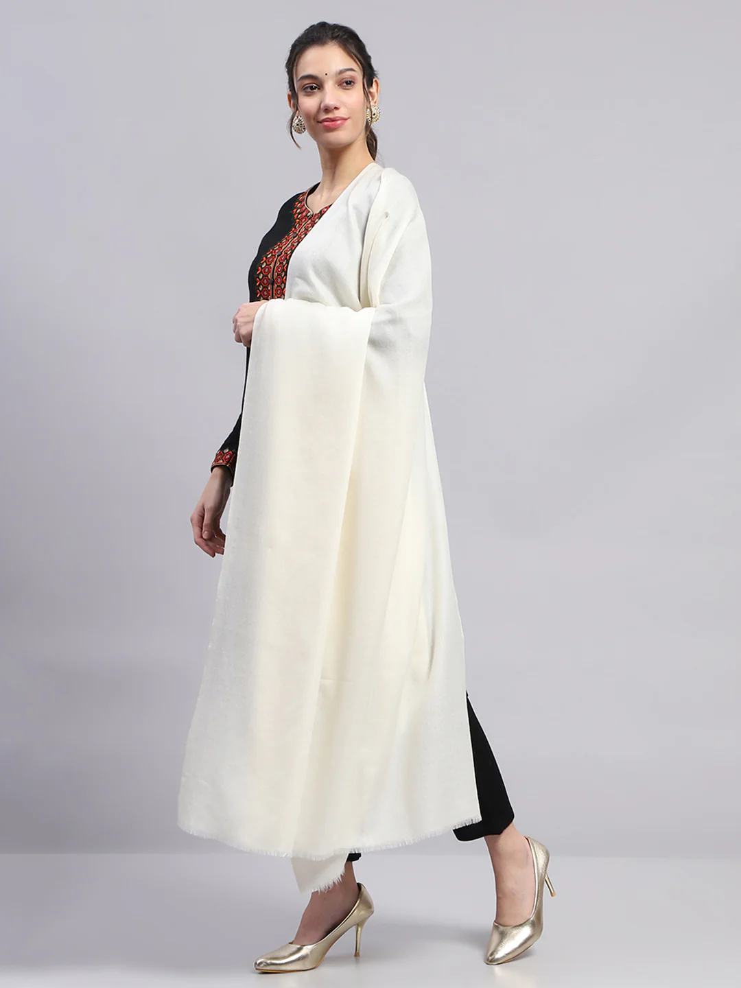 Women White Solid Reversible Shawl - Image 3