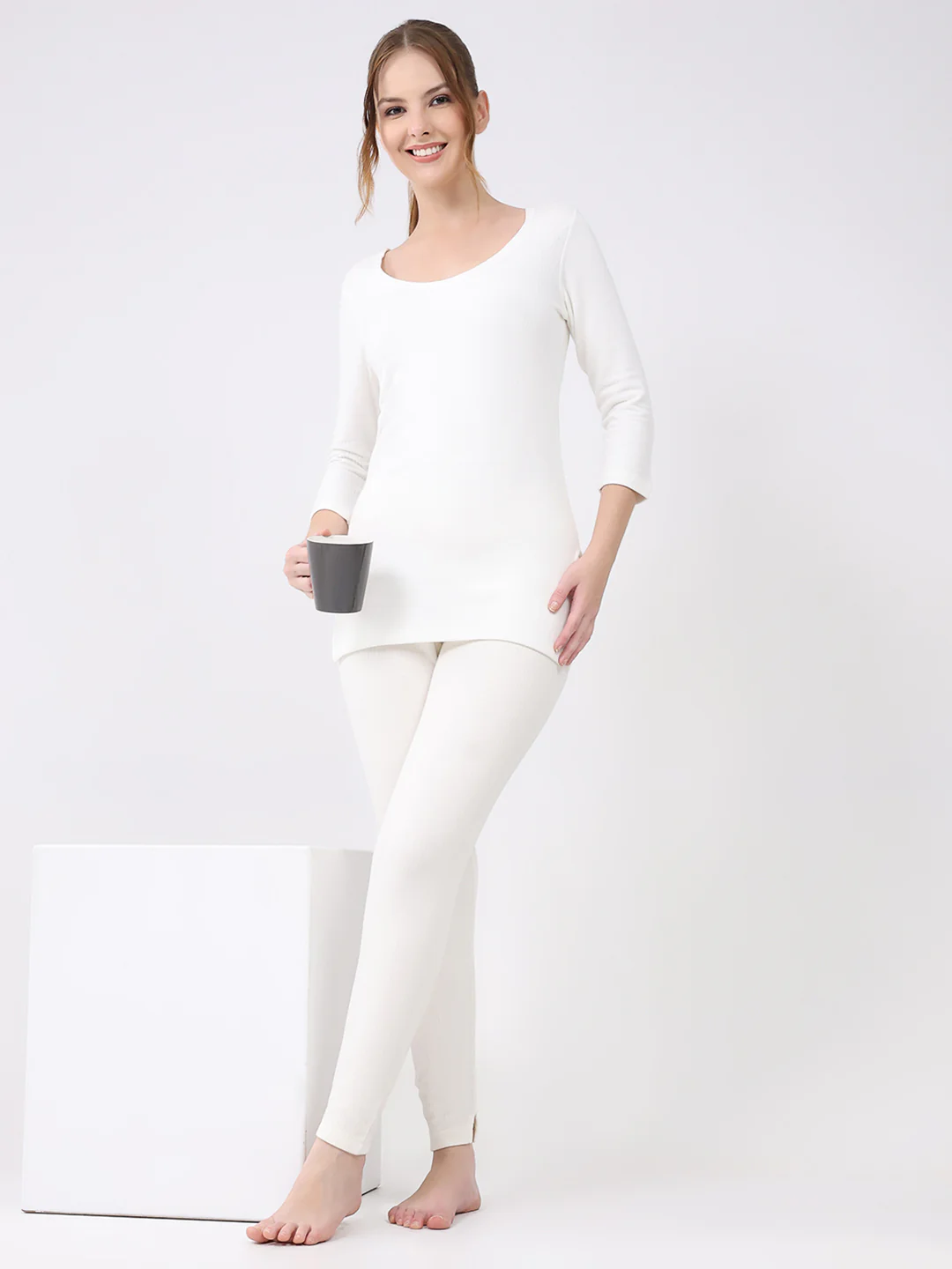 Women White Solid Round Neck 3/4th Sleeve Thermal Vest - Image 2