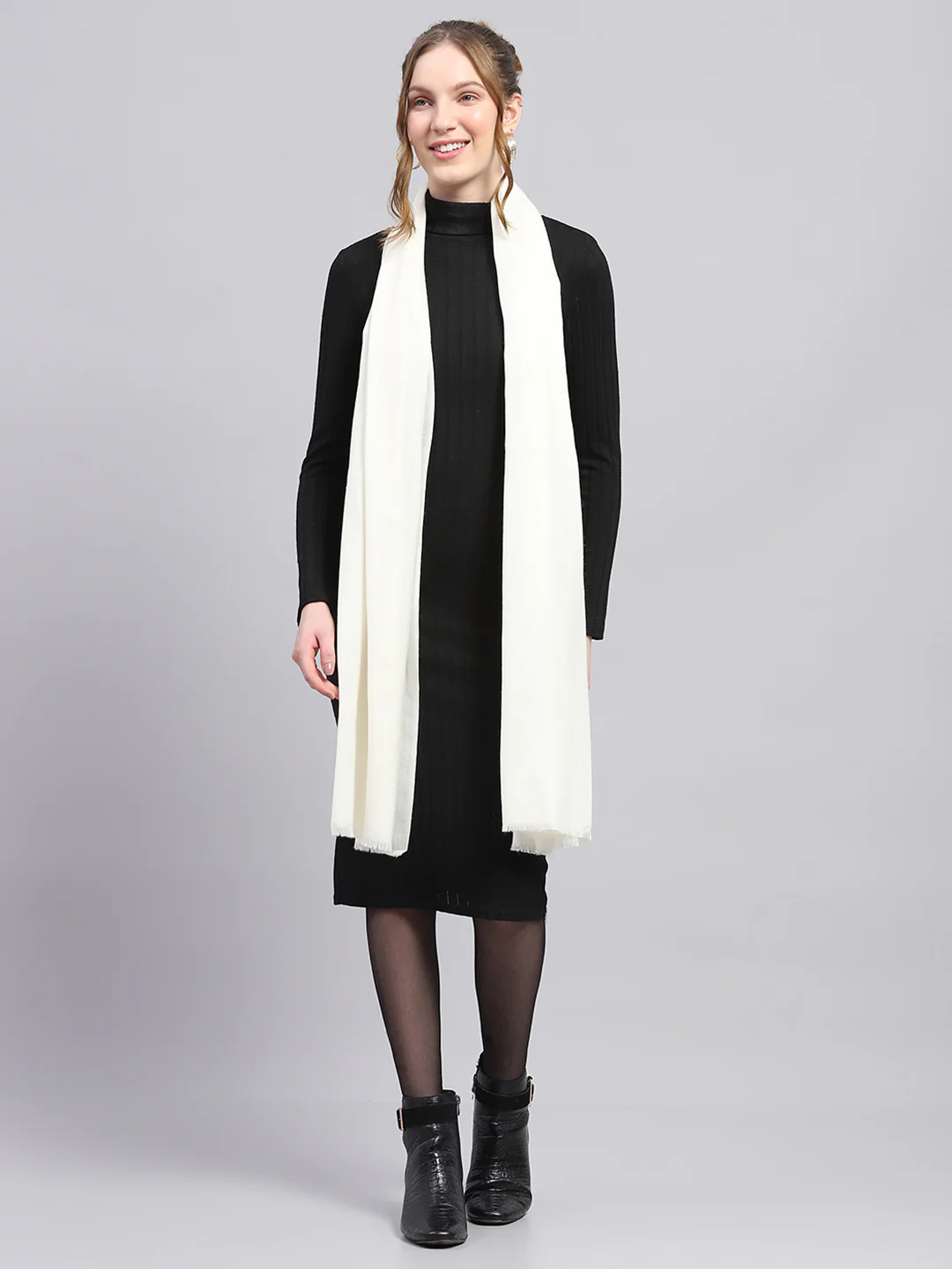 Women White Solid Stole - Image 5