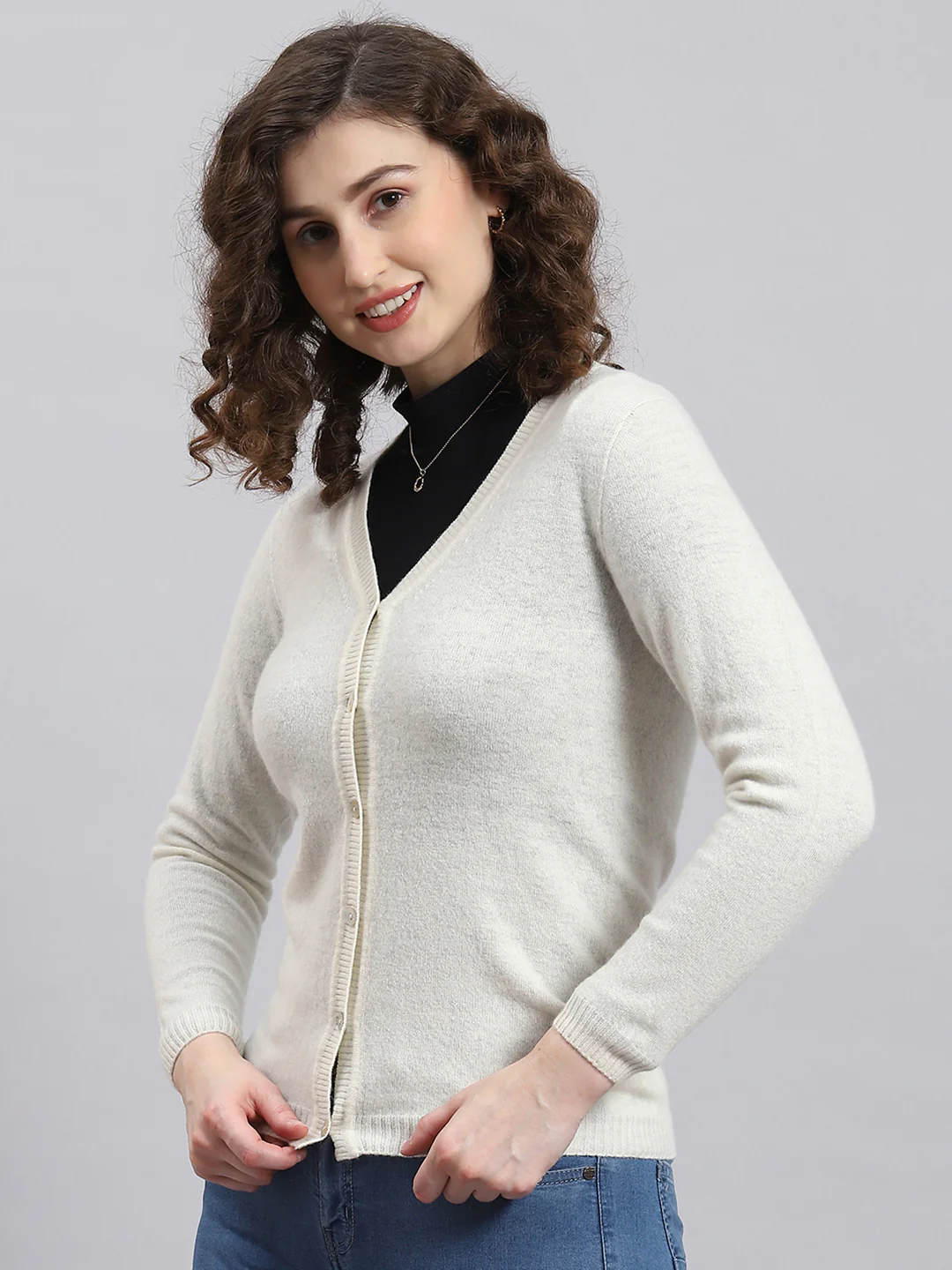 Women White Solid V Neck Full Sleeve Cardigan - Image 2