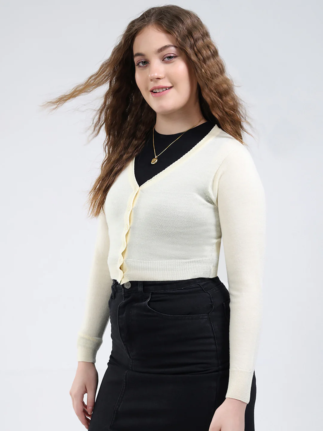 Women White Solid V Neck Full Sleeve Cardigan - Image 3
