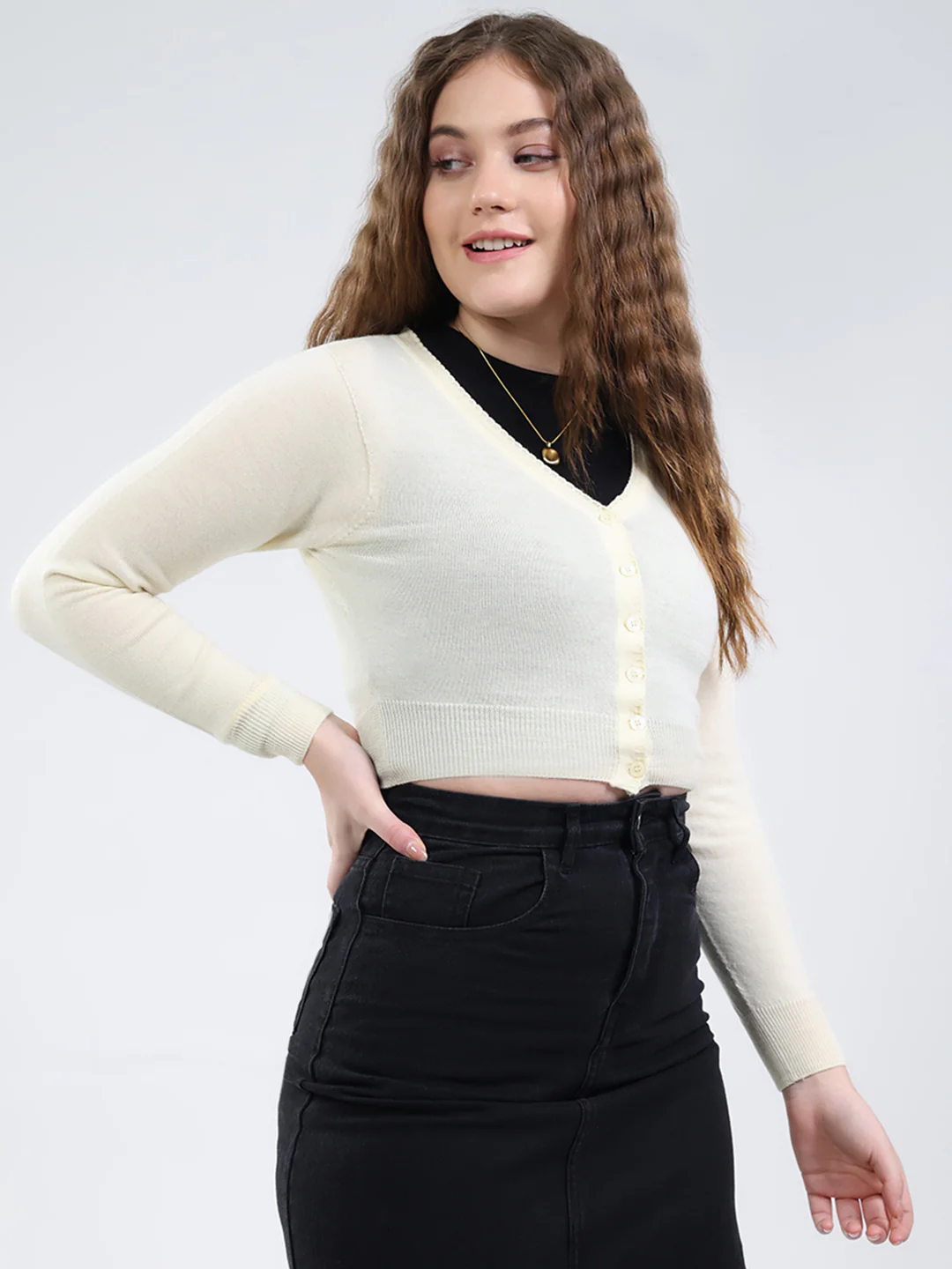 Women White Solid V Neck Full Sleeve Cardigan - Image 4