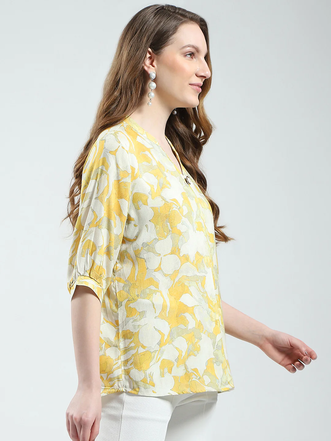 Women Yellow Printed V Neck Half Sleeve Top - Image 4