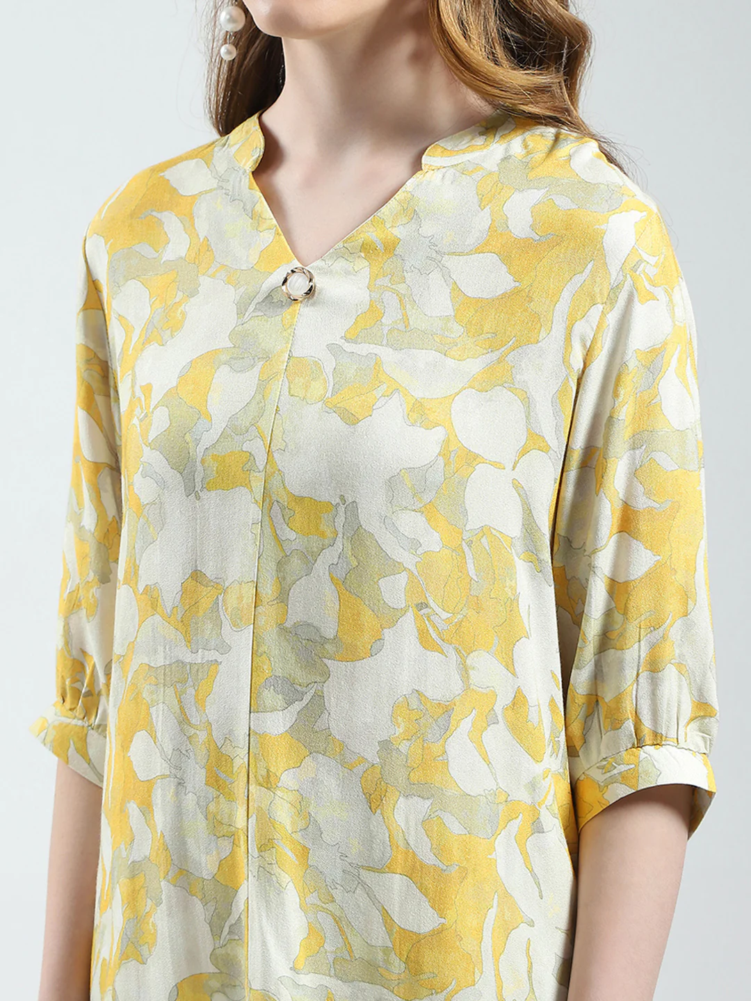 Women Yellow Printed V Neck Half Sleeve Top - Image 7