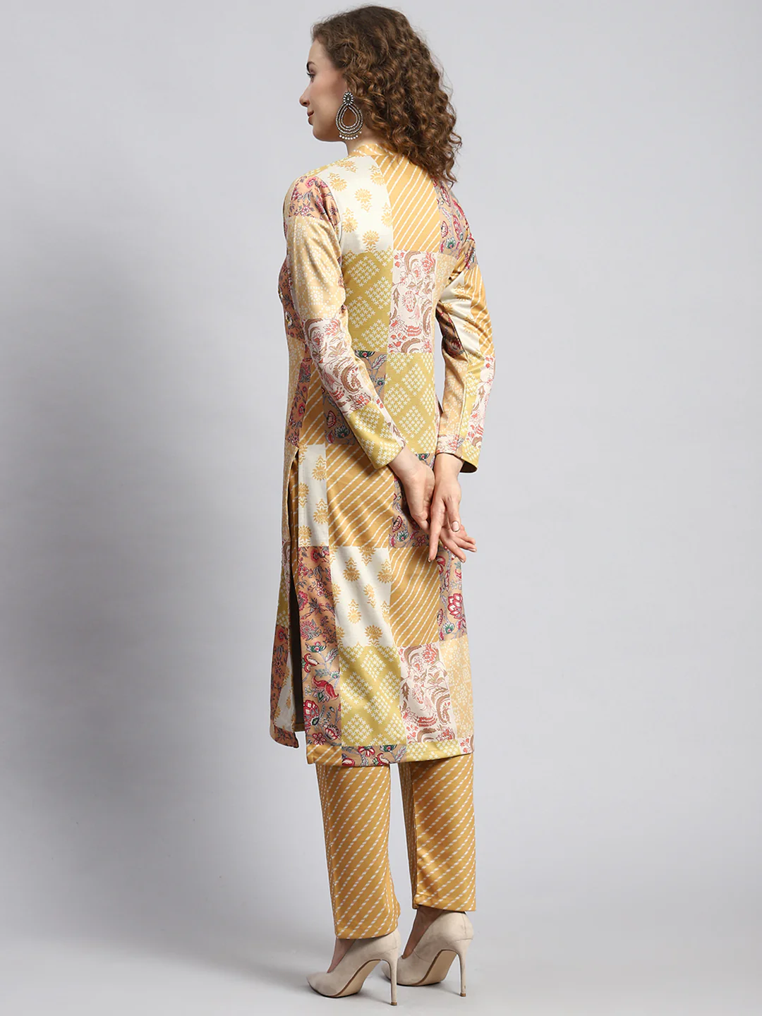Women Yellow Self Kurti+Lower Set - Image 4