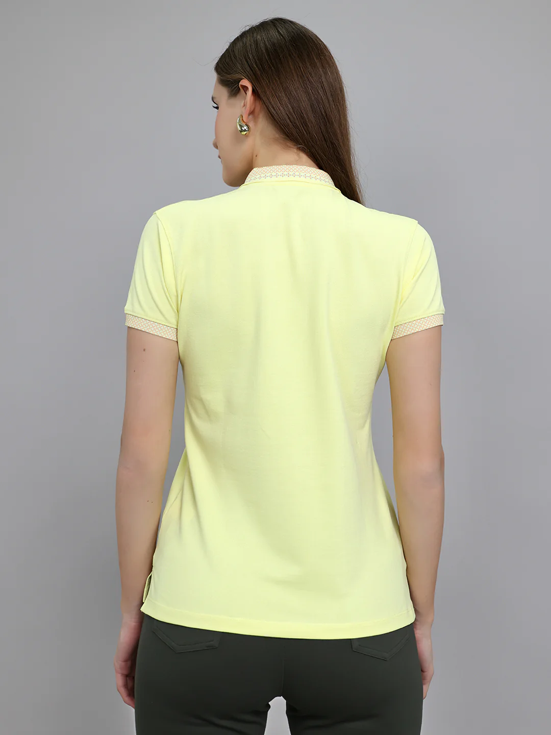 Women Yellow Solid Collar Half Sleeve T-Shirt - Image 4