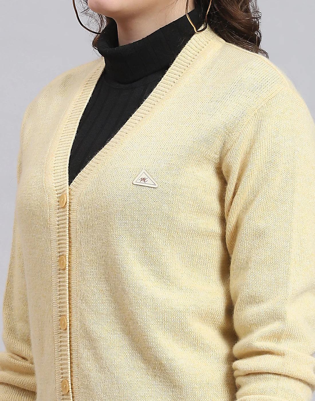 Women Yellow Solid V Neck Full Sleeve Sweater - Image 6